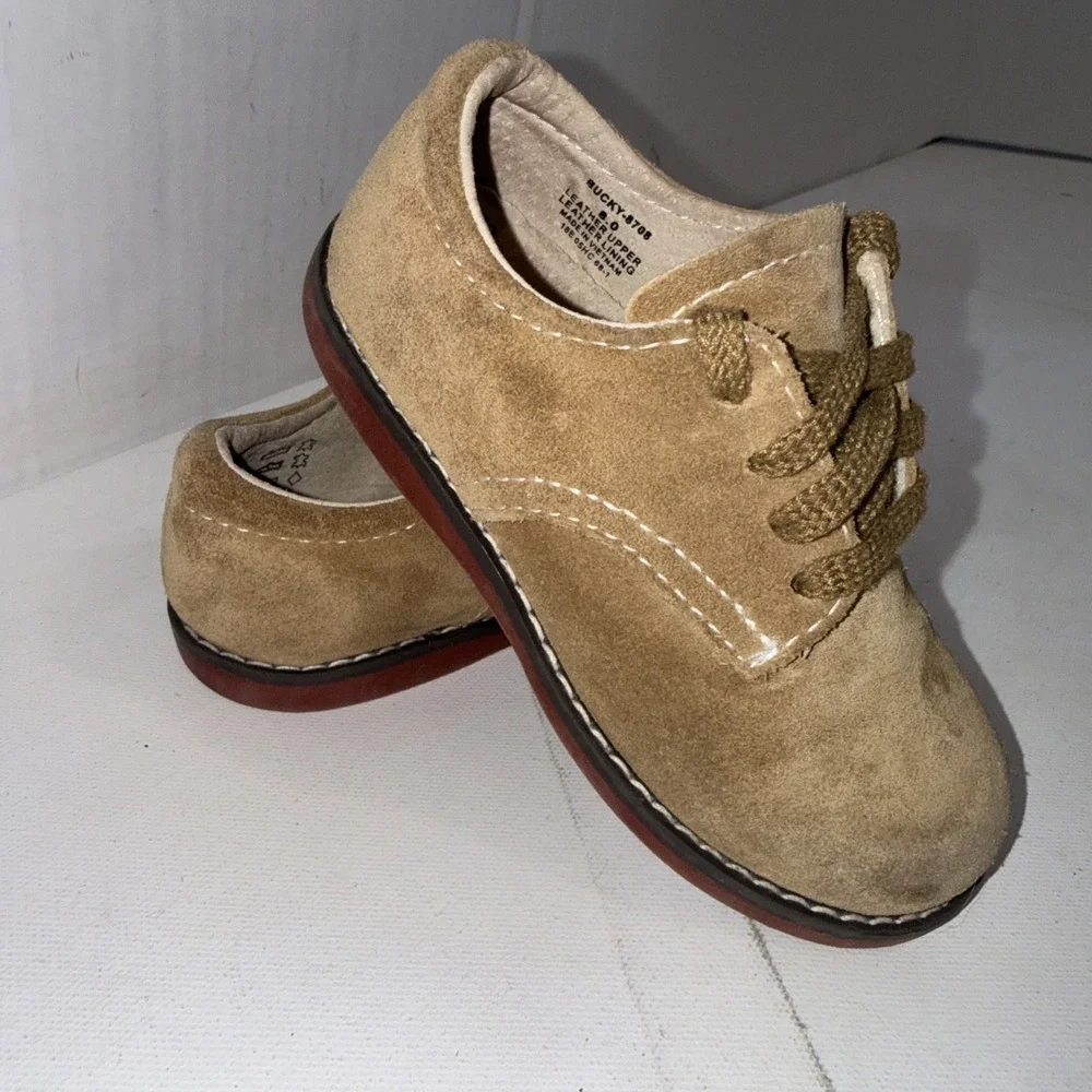 Footmates Bucky Brown Classic Leather Loafer Walking Toddler Or Kids Shoe 8 Wide